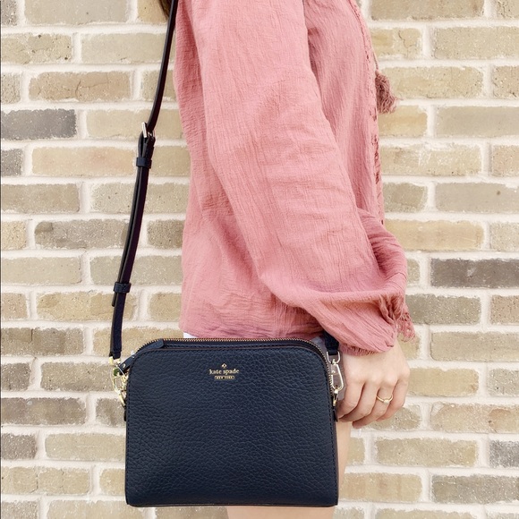 kate spade Handbags - Kate spade crossbody